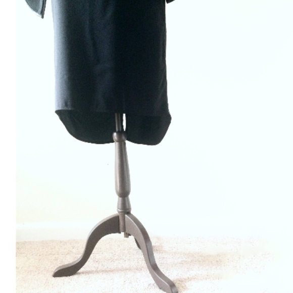 LBD with cut outs and Faux Leather Details - Picture 4 of 5